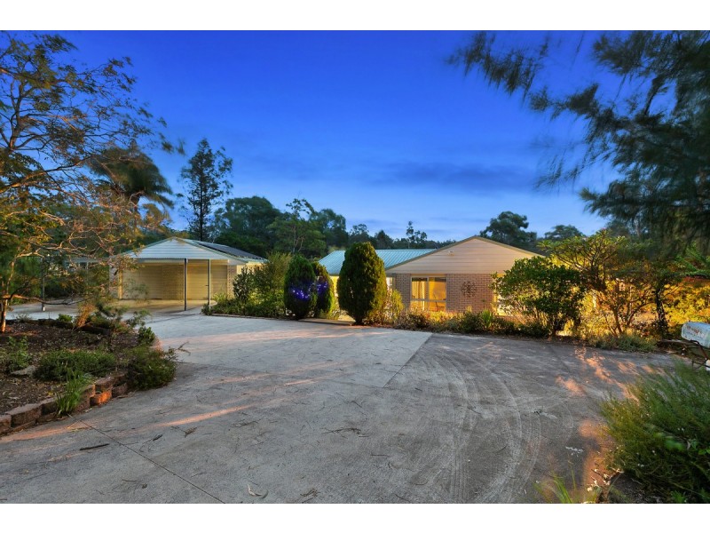 27 Tipuana Drive, Capalaba QLD 4157