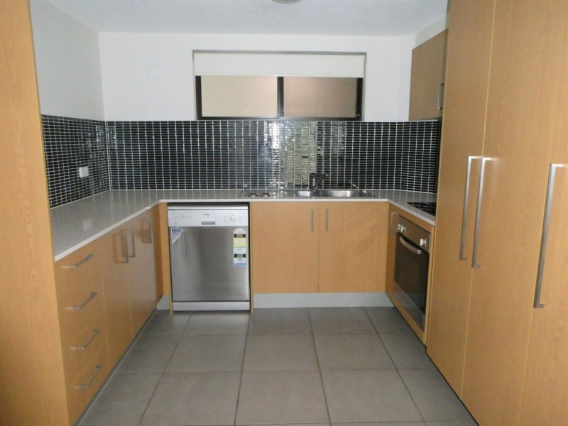 9/203 Shore Street, Cleveland QLD 4163