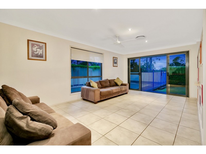 19 Plantation Place, Wellington Point QLD 4160