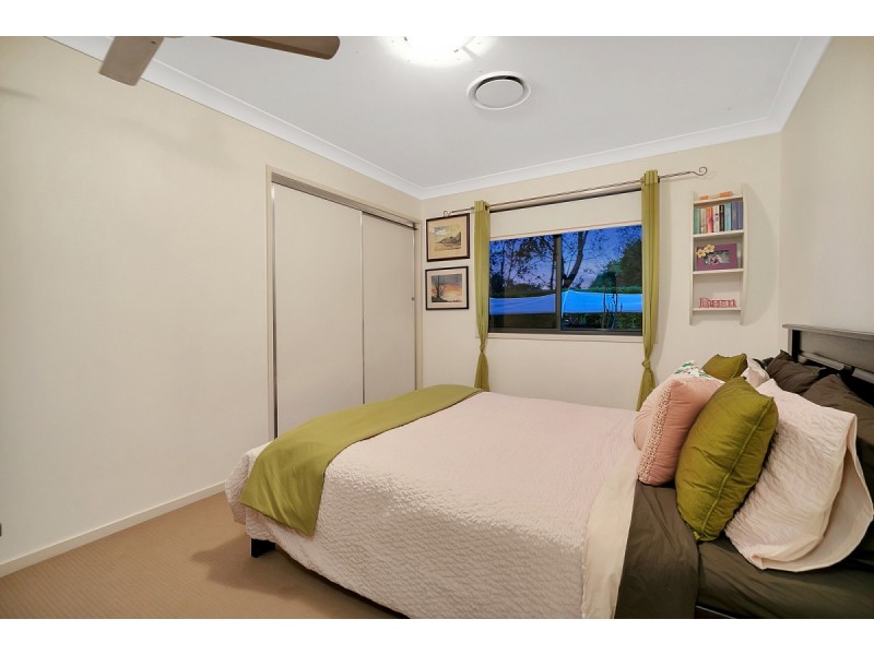 19 Plantation Place, Wellington Point QLD 4160