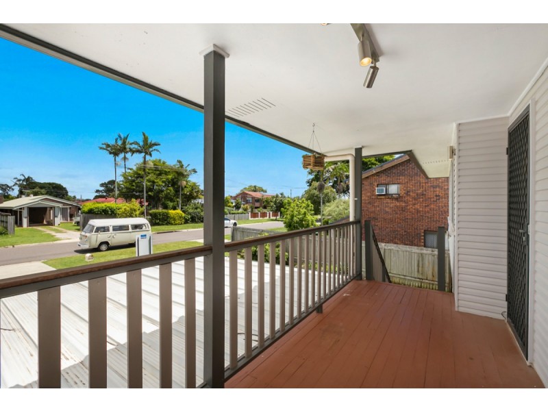 213 James Street, Redland Bay QLD 4165