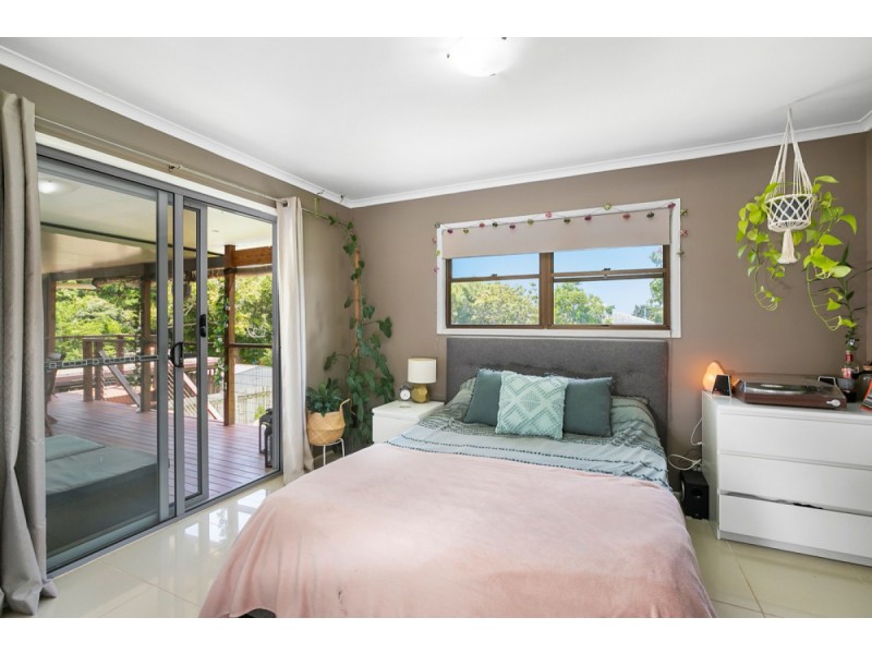 213 James Street, Redland Bay QLD 4165