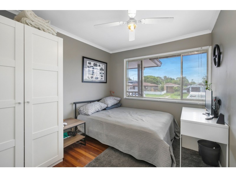 213 James Street, Redland Bay QLD 4165