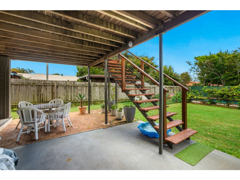 213 James Street, Redland Bay QLD 4165