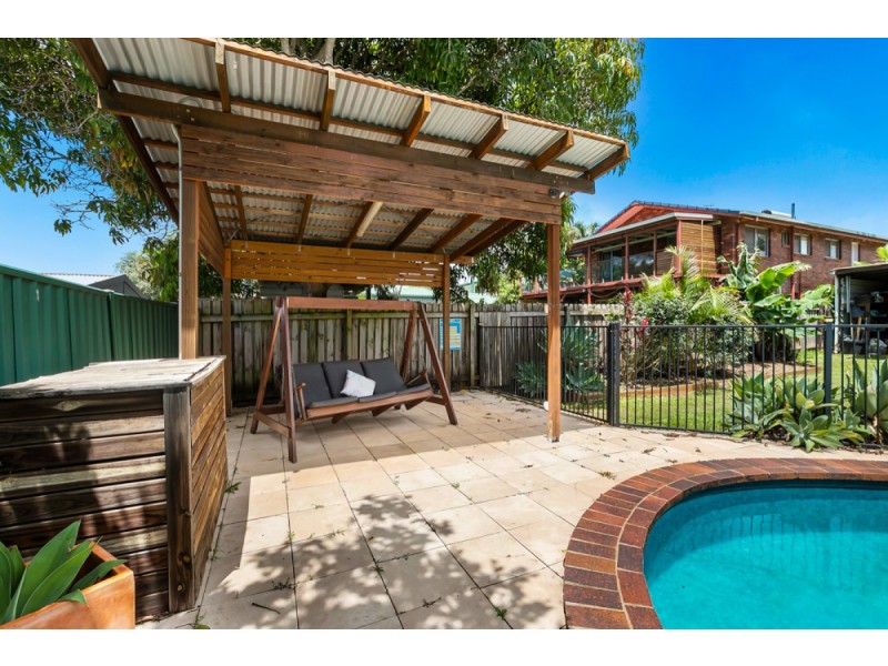 213 James Street, Redland Bay QLD 4165