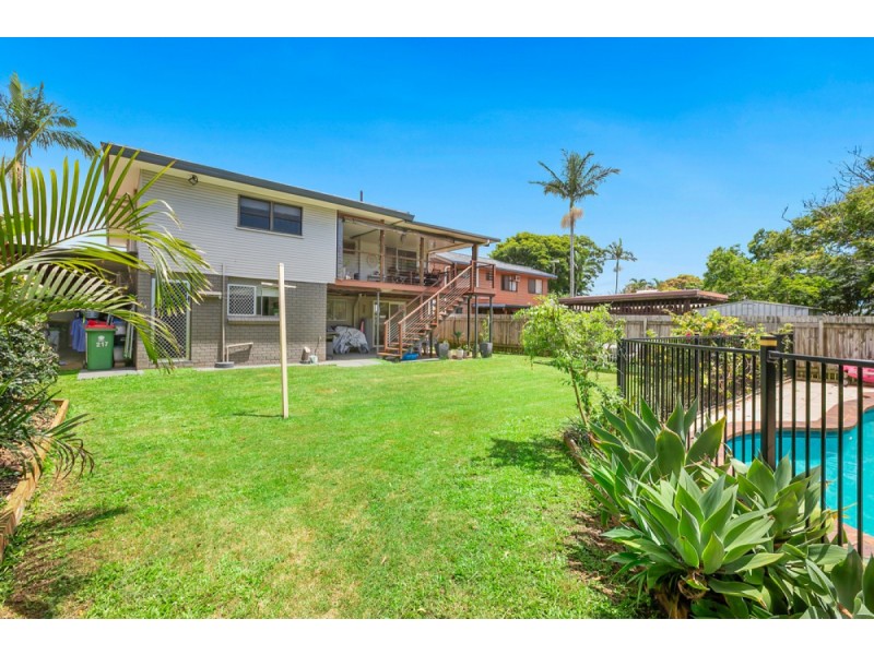 213 James Street, Redland Bay QLD 4165