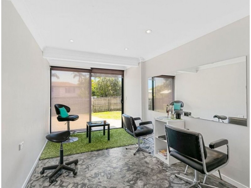 1 Sunbury Street, Birkdale QLD 4159