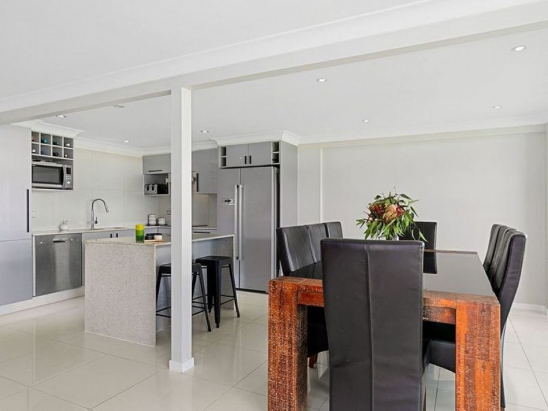 1 Sunbury Street, Birkdale QLD 4159