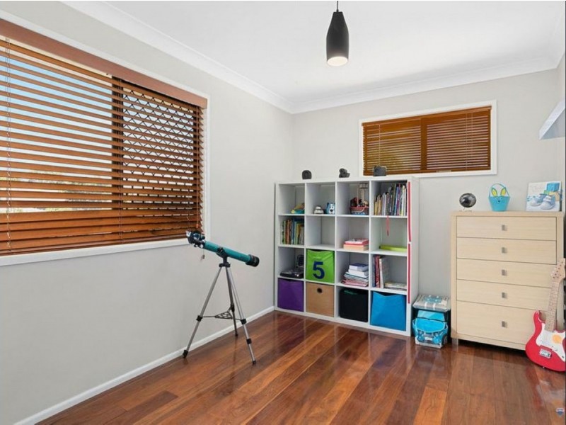 1 Sunbury Street, Birkdale QLD 4159