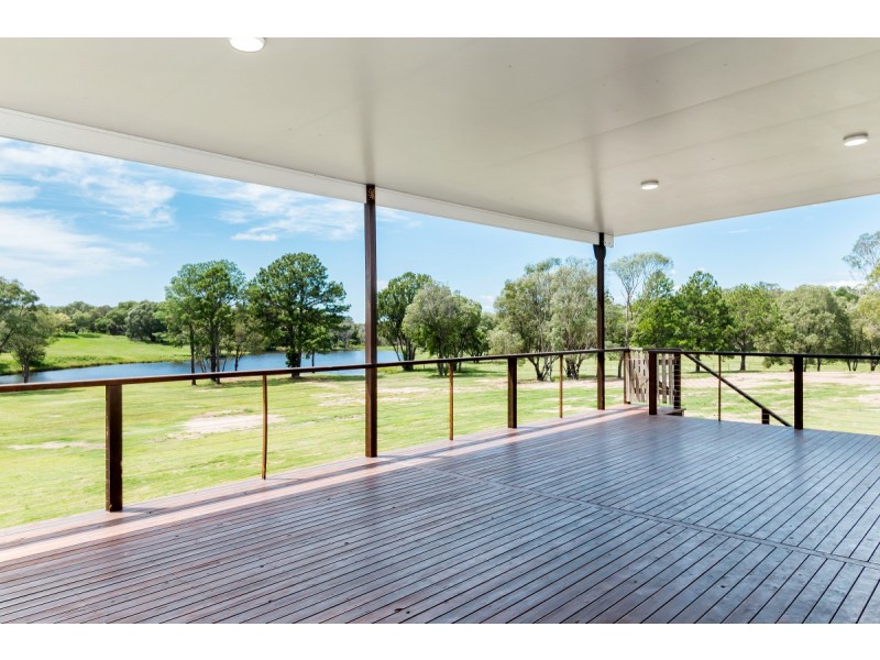 1 Burkes Avenue, Mount Cotton QLD 4165