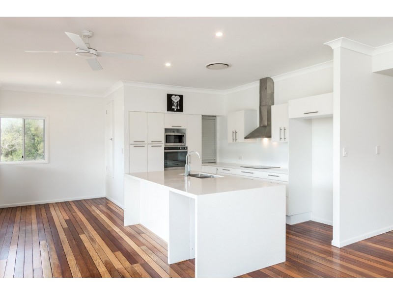 1 Burkes Avenue, Mount Cotton QLD 4165