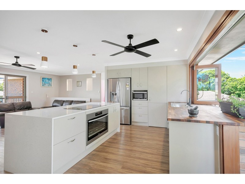 72 Murray Street, Birkdale QLD 4159