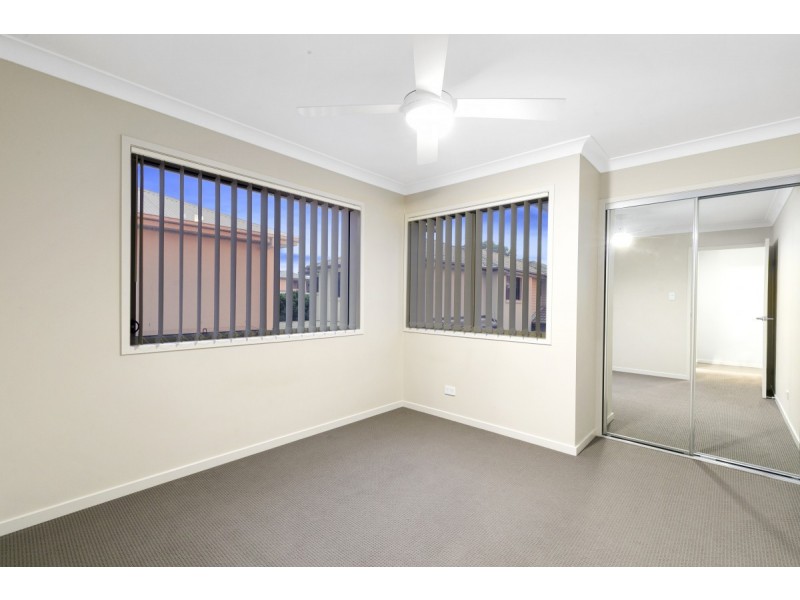 2/6 Bond Street, Cleveland QLD 4163