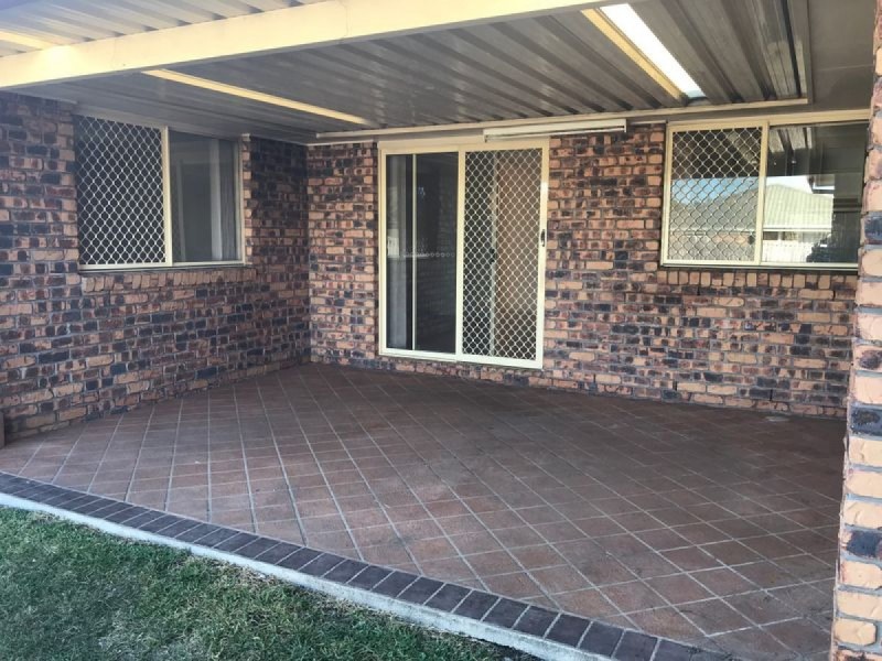 33 Cresthill Street, Birkdale QLD 4159