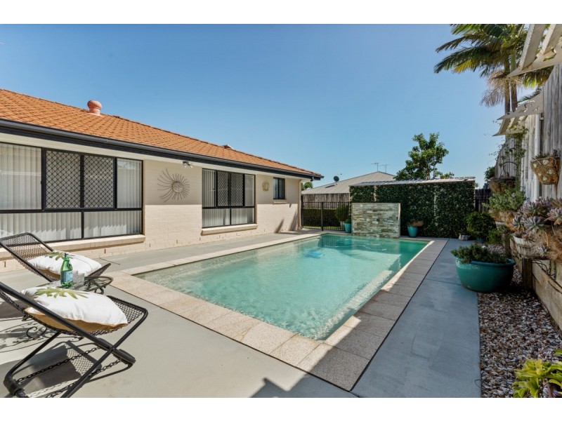 16 Hawkins Place, Thornlands QLD 4164