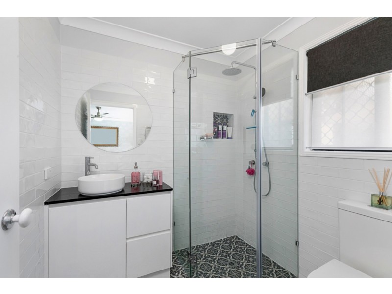 16 Hawkins Place, Thornlands QLD 4164