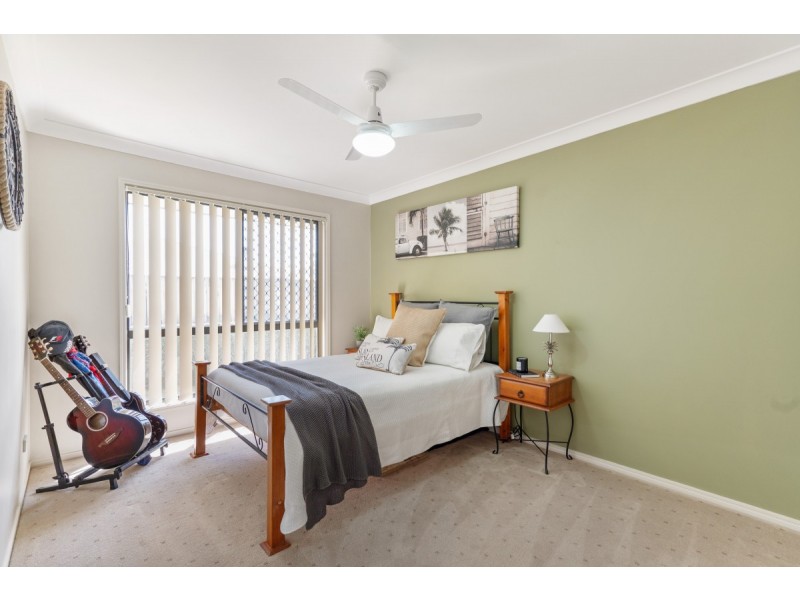 16 Hawkins Place, Thornlands QLD 4164