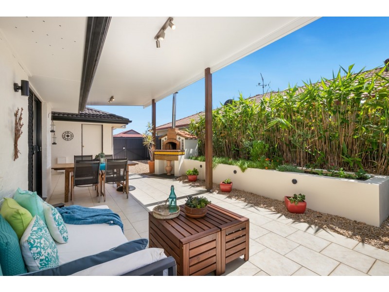 8 Coachwood Street, Redland Bay QLD 4165