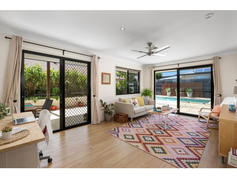 8 Coachwood Street, Redland Bay QLD 4165