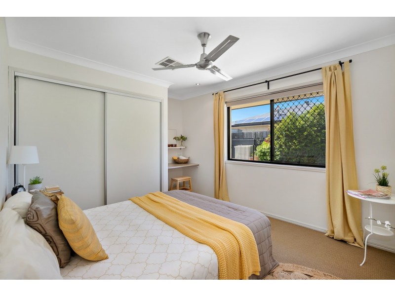 8 Coachwood Street, Redland Bay QLD 4165