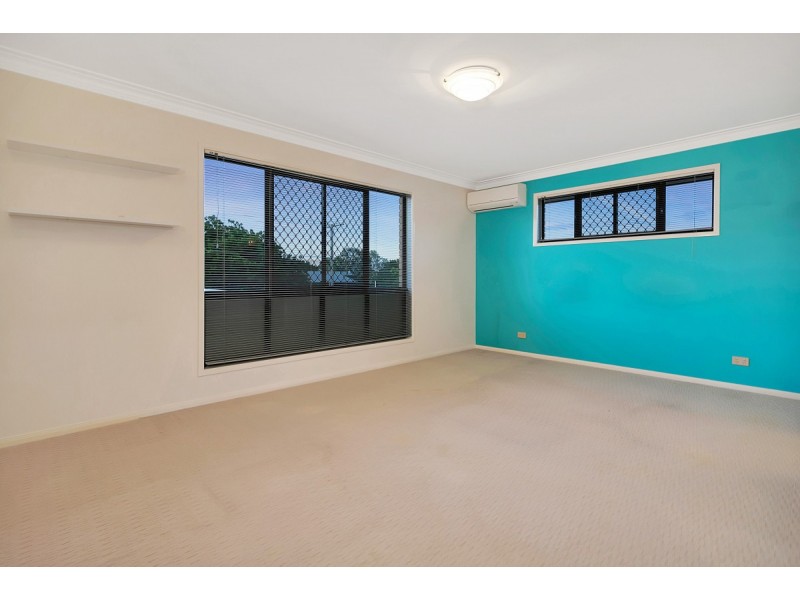 25 Paranka Drive North, Cleveland QLD 4163