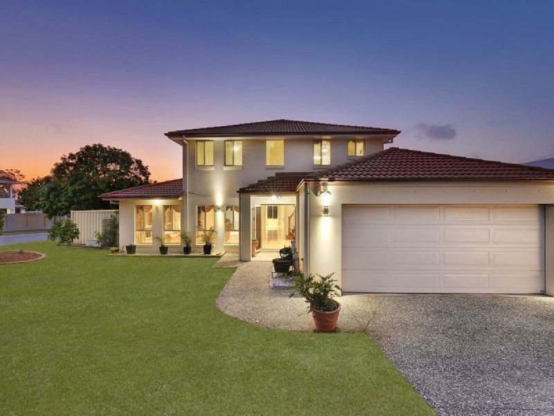 8 Vedson Street, Birkdale QLD 4159