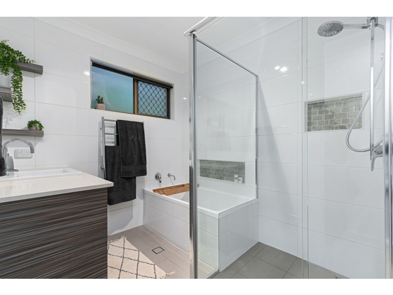 17 Devon Road, Alexandra Hills QLD 4161