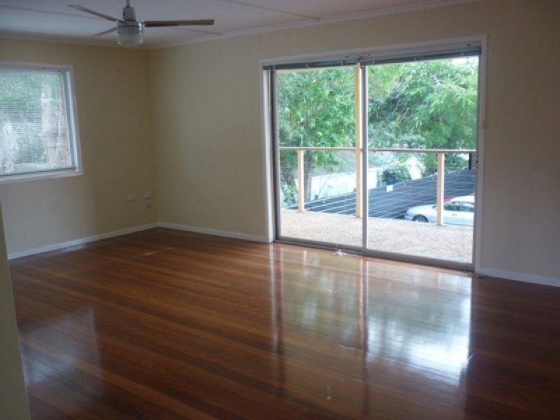 69 BANANA Street, Redland Bay QLD 4165