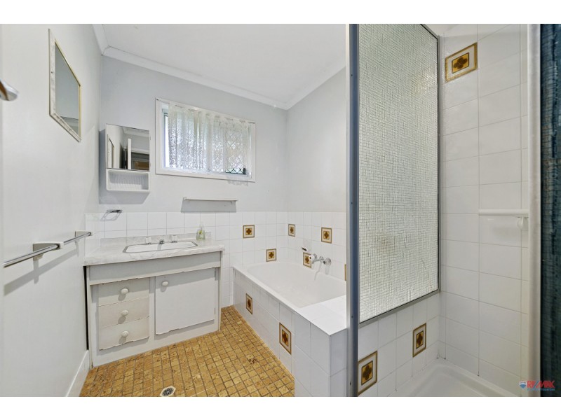 204 Bloomfield Street, Cleveland QLD 4163