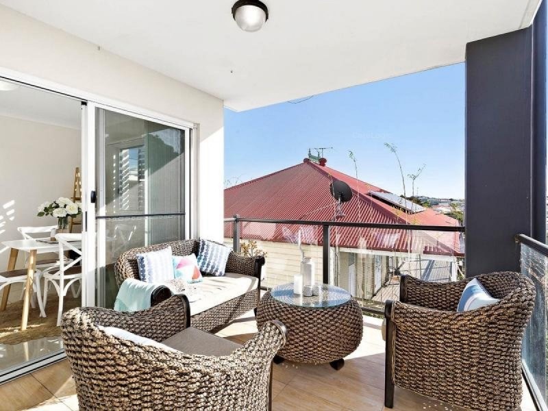 5/60 Ernest Street, Manly QLD 4179