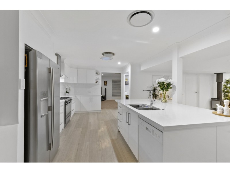 10 Swallow Street, Thornlands QLD 4164