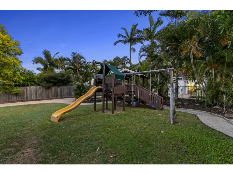 10 Swallow Street, Thornlands QLD 4164