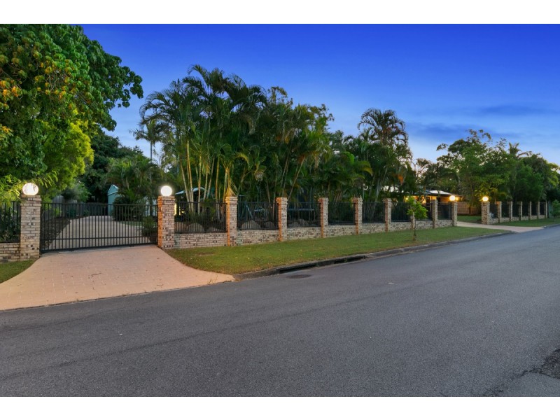 10 Swallow Street, Thornlands QLD 4164