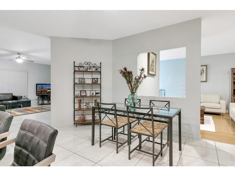 9 Wilohurst Drive, Redland Bay QLD 4165