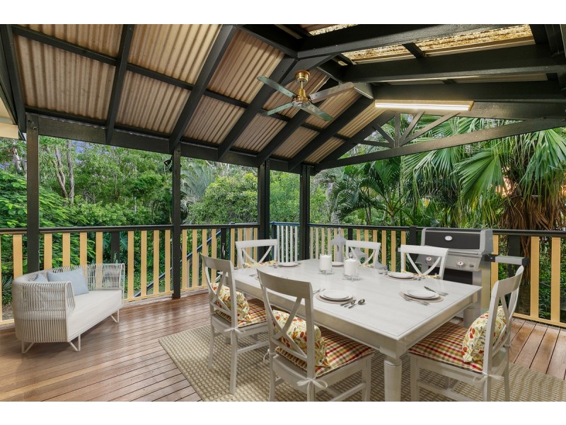 16 Charles Canty Drive, Wellington Point QLD 4160