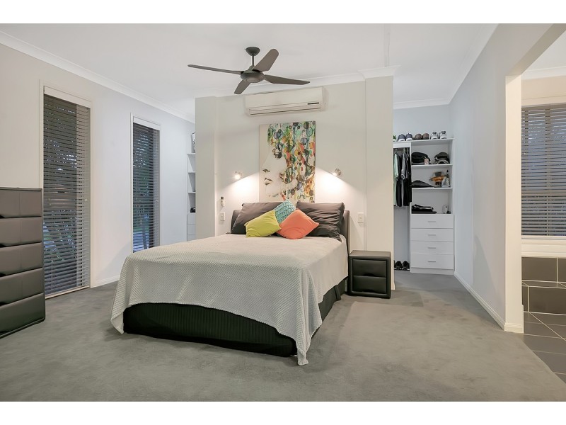 6 Seaspray Street, Thornlands QLD 4164