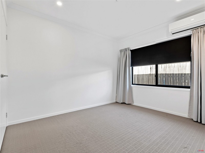 16 River Run Circuit, Ormeau Hills QLD 4208