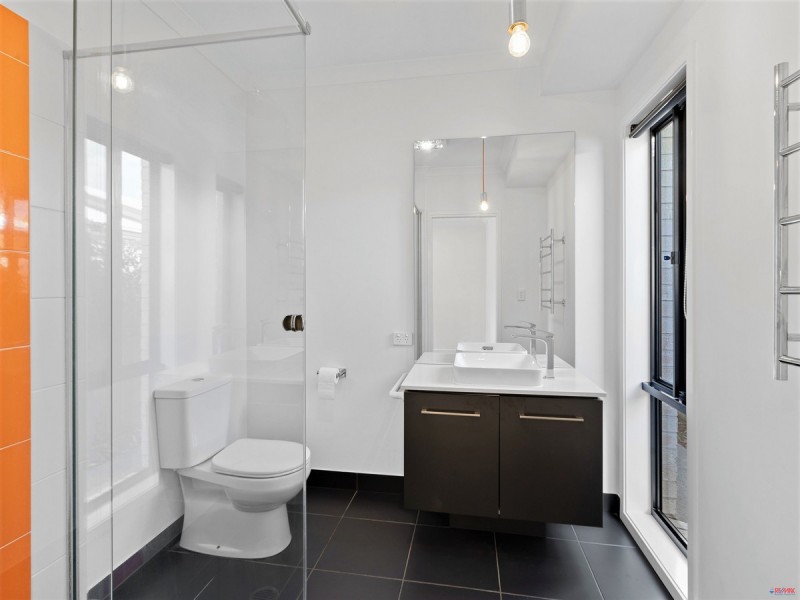 16 River Run Circuit, Ormeau Hills QLD 4208