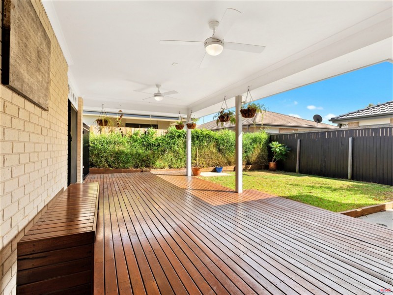 16 River Run Circuit, Ormeau Hills QLD 4208