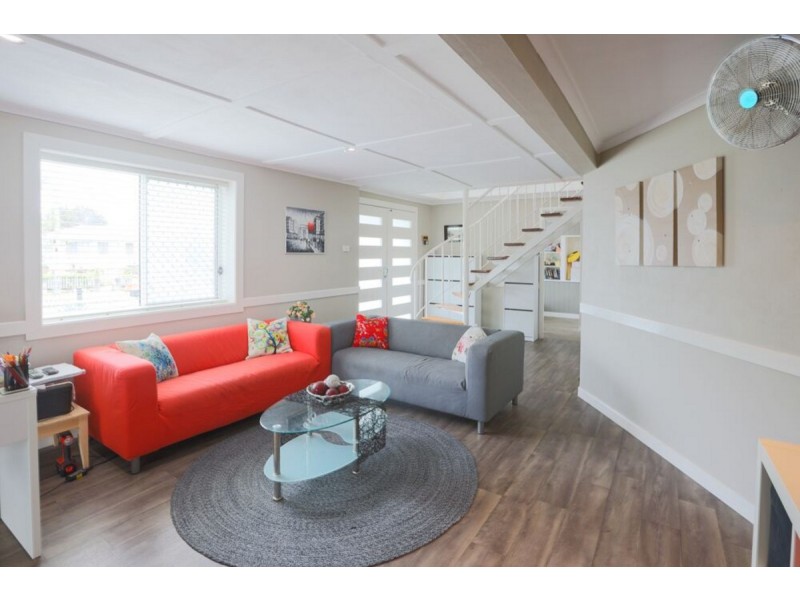 25 Kennedy Drive, Capalaba QLD 4157