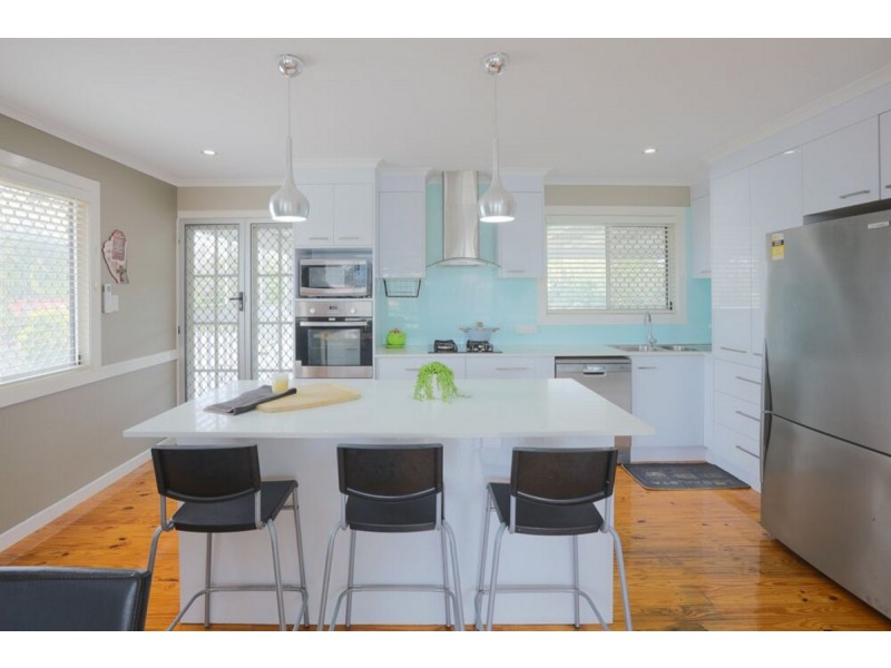 25 Kennedy Drive, Capalaba QLD 4157