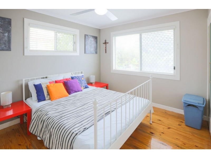 25 Kennedy Drive, Capalaba QLD 4157