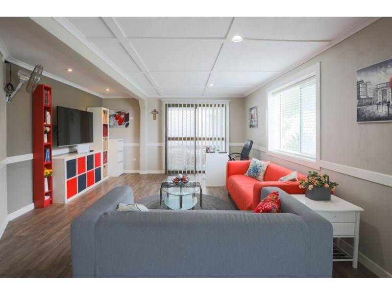 25 Kennedy Drive, Capalaba QLD 4157