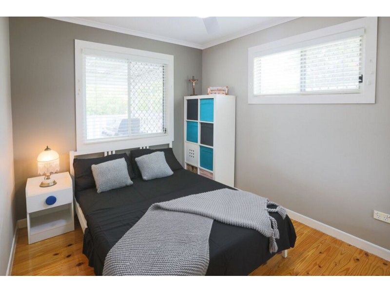 25 Kennedy Drive, Capalaba QLD 4157