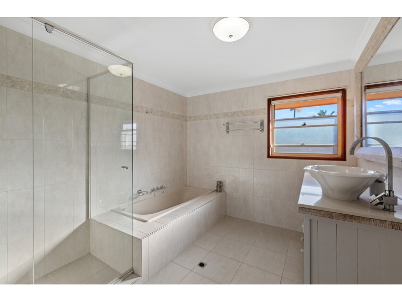 1 Labib Street, Redland Bay QLD 4165