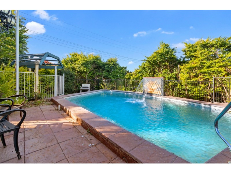 1 Labib Street, Redland Bay QLD 4165