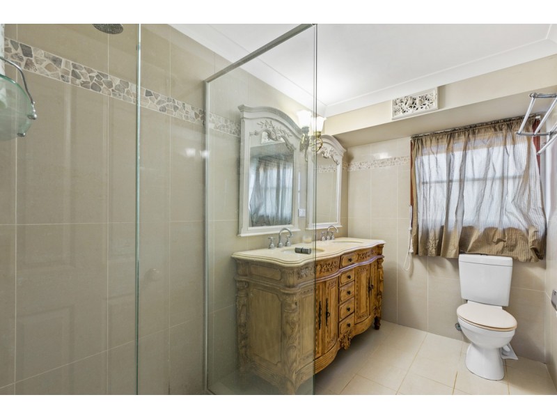 1 Labib Street, Redland Bay QLD 4165