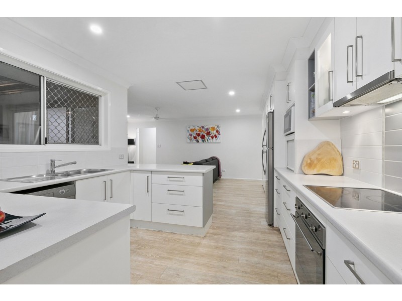 5 Lanreath Court, Alexandra Hills QLD 4161