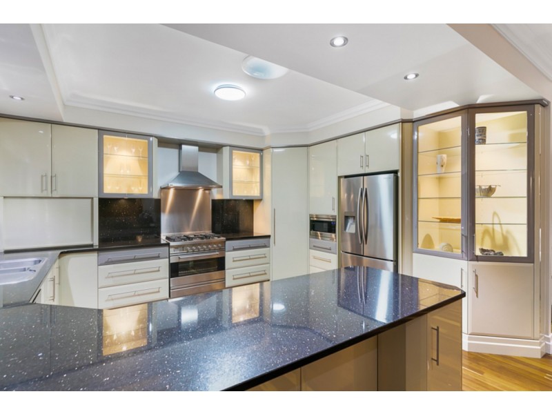 2 Dinwoodie Road, Thornlands QLD 4164