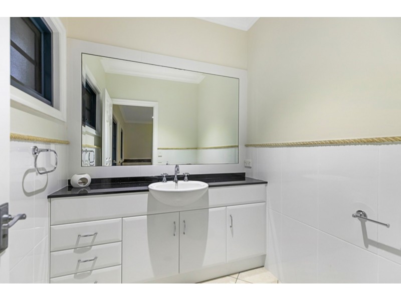 2 Dinwoodie Road, Thornlands QLD 4164